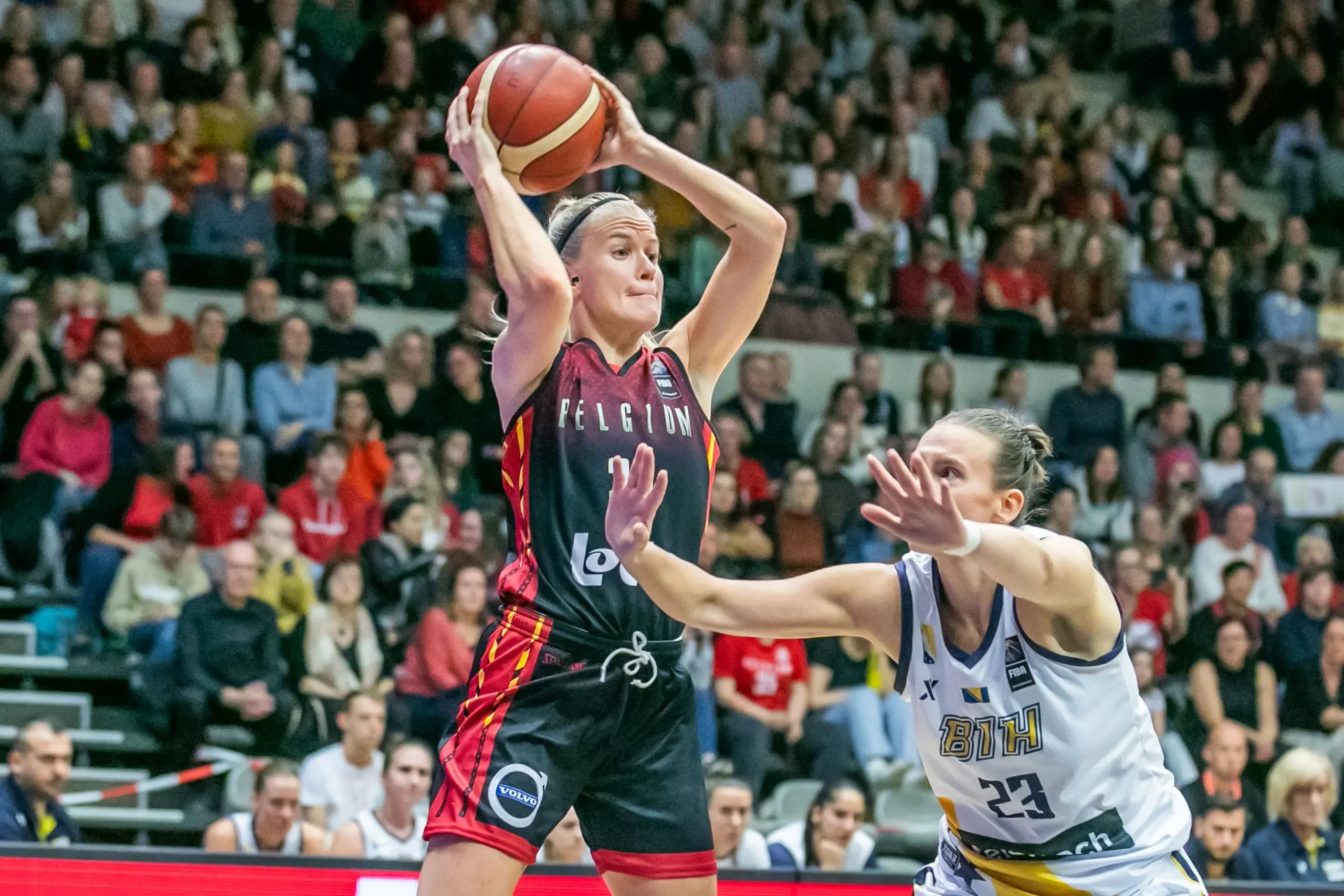 Damesbasket actie